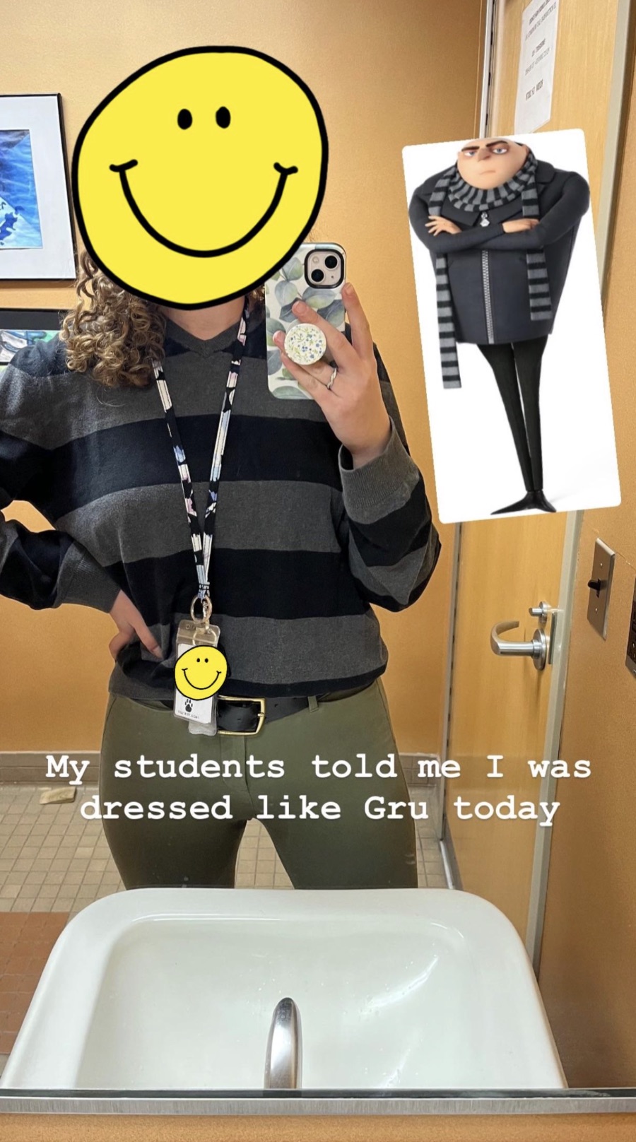 smiley - 1111 J My students told me I was dressed Gru today